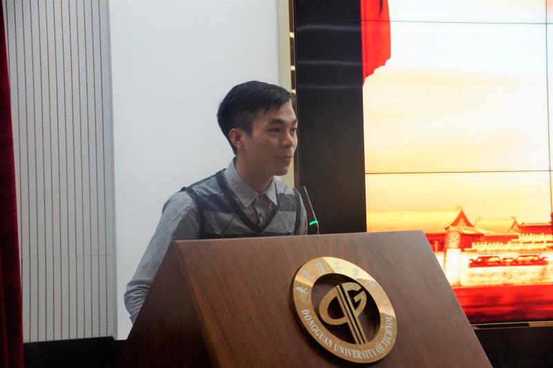 欧乐影院
举行第三届团总支-学生会第二次全体大会5.jpg