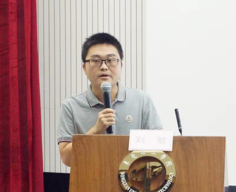 欧乐影院
联合莞馨社区举办第二期团校培训主题讲座3.jpg