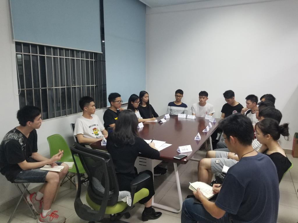 如何营造良好班风和学风-欧乐影院
召开17级班级管理分享沙龙2.jpg
